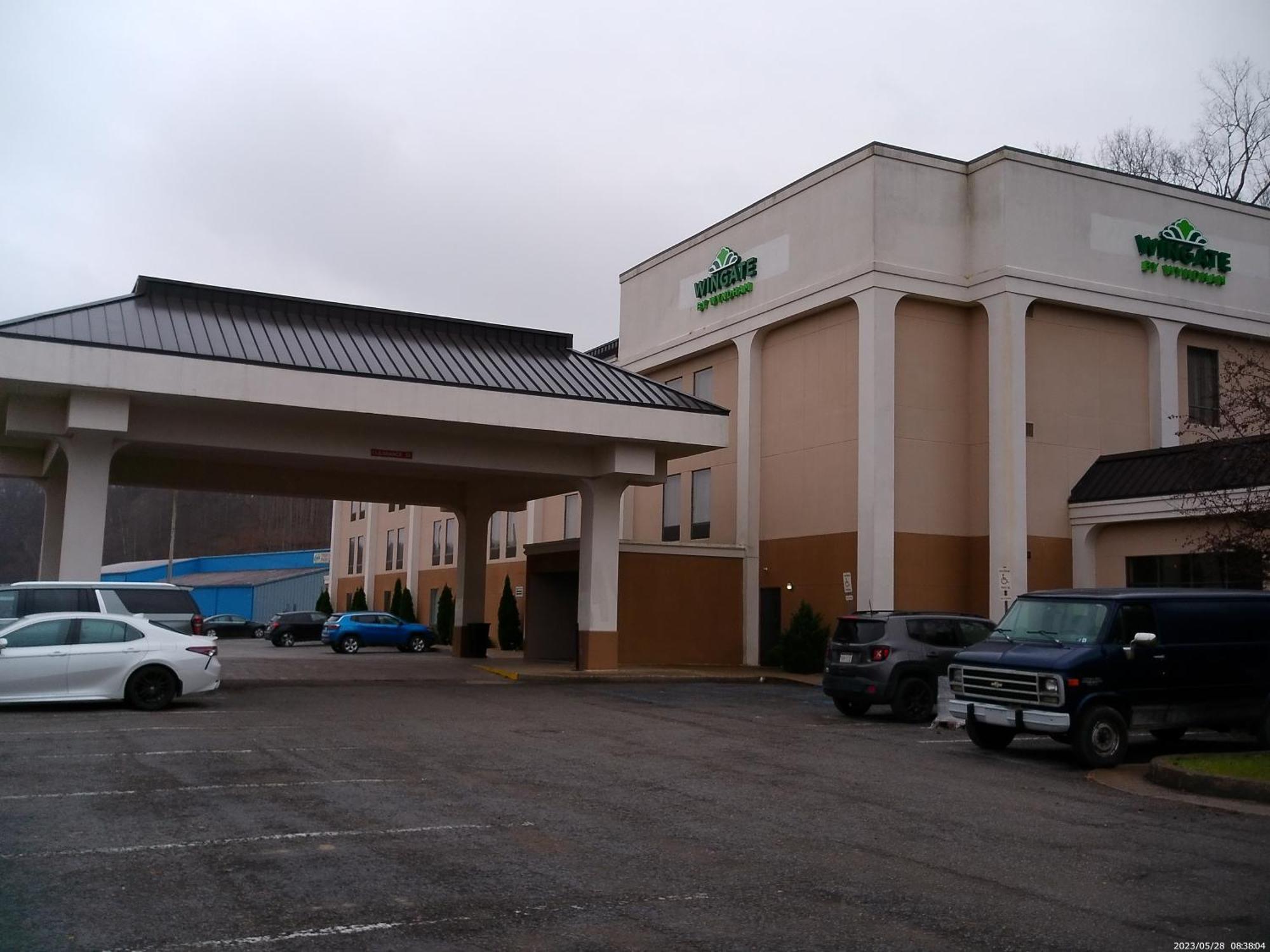 Wingate By Wyndham Buckhannon Hotel Exterior photo